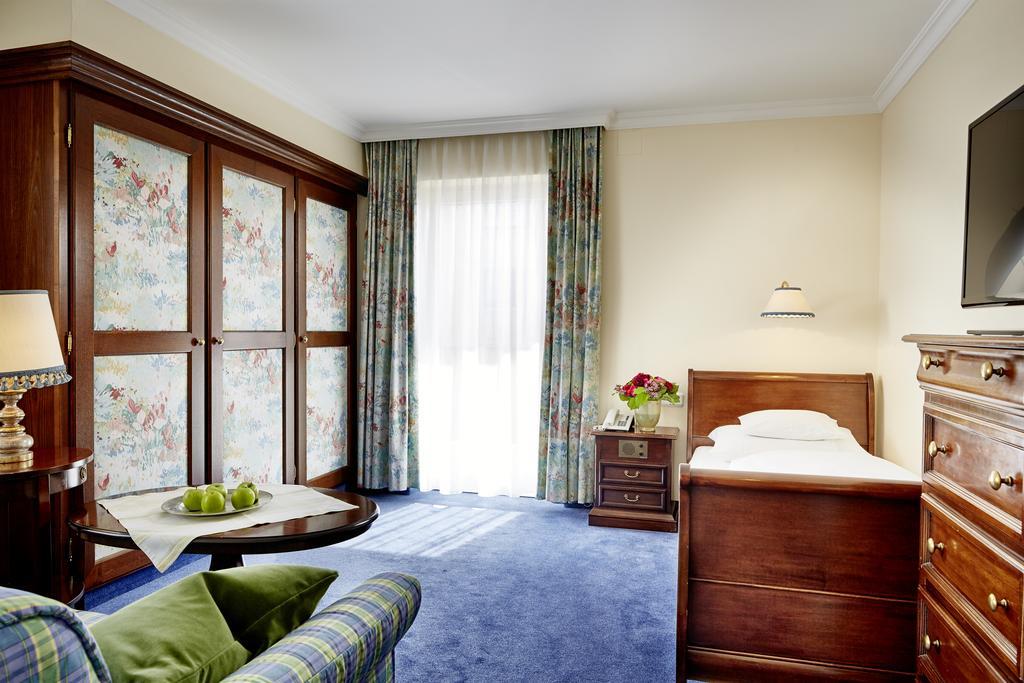 Hotel Hirlanda Zürs Chambre photo